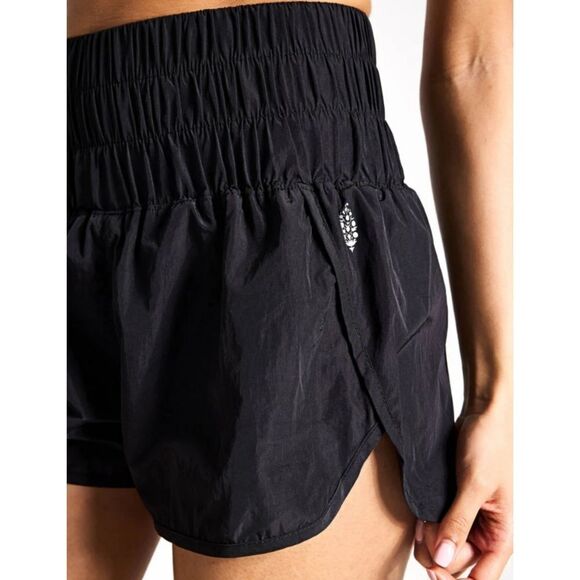 Free People Movement The Way Home Shorts Black Size L NWOT - Picture 1 of 11